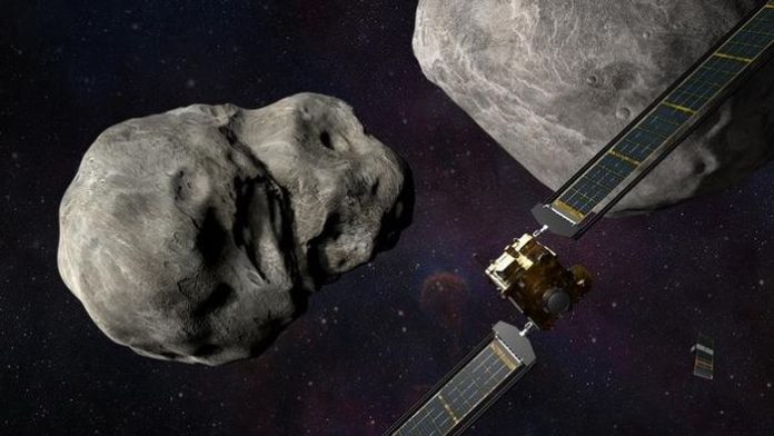 Tiểu hành tinh va chạm với tàu NASA có 'hành vi bất thường'