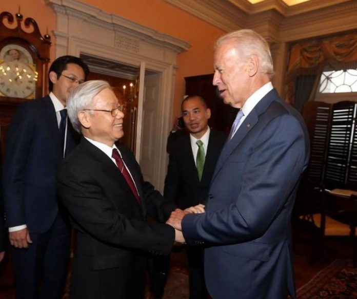 Đưa quan hệ Việt Nam-Hoa Kỳ sang giai đoạn mới, vì hòa bình và phát triển Đưa quan hệ Việt Nam-Hoa Kỳ sang giai đoạn mới, vì hòa bình và phát triển
