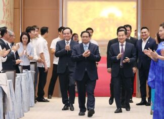 Thường trực Chính phủ gặp mặt đại diện Doanh nhân Việt Nam