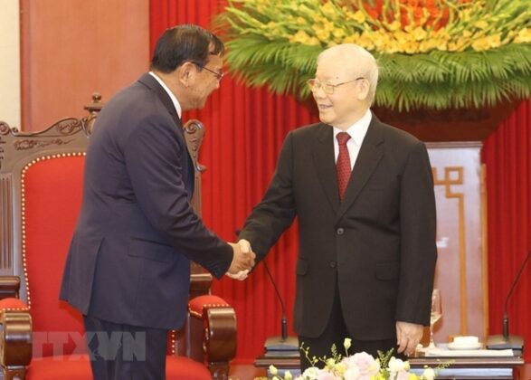 1 min 41 587x420 - Tổng Bí thư tiếp Trưởng Ban Đối ngoại TW Đảng Nhân dân Campuchia