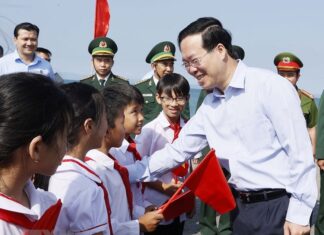 Chủ tịch nước Võ Văn Thưởng thăm và làm việc tại huyện đảo Cô Tô