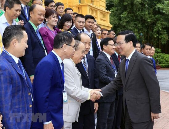 Chủ tịch nước V&otilde; Văn Thưởng v&agrave; Đo&agrave;n đại biểu Tổng hội N&ocirc;ng nghiệp v&agrave; Ph&aacute;t triển N&ocirc;ng th&ocirc;n Việt Nam.