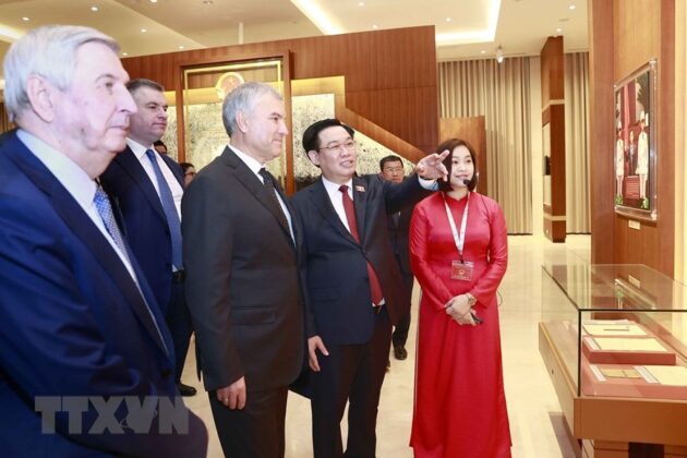 20 min 630x420 - Chủ tịch Quốc hội Vương Đình Huệ đón, hội đàm với Chủ tịch Duma Nga