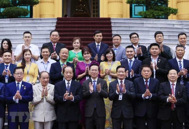 Chủ tịch nước V&otilde; Văn Thưởng gặp mặt Đo&agrave;n đại biểu Tổng hội N&ocirc;ng nghiệp v&agrave; Ph&aacute;t triển N&ocirc;ng th&ocirc;n Việt Nam
