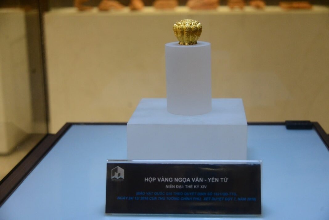 Ngắm bảo vật quốc gia - Hộp vàng Ngọa Vân - Yên Tử tại Bảo tàng Quảng Ninh