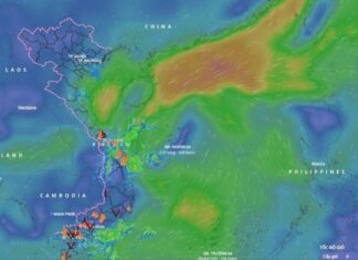 Vùng áp thấp tiếp tục mạnh lên, di chuyển dọc miền Trung