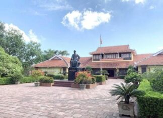 Về thăm nơi lưu giữ cuộc đời, sự nghiệp của Đại thi hào Nguyễn Du Về thăm nơi lưu giữ cuộc đời, sự nghiệp của Đại thi hào Nguyễn Du