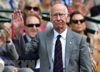 Huyền thoại bóng đá Anh Bobby Charlton qua đời ở tuổi 86