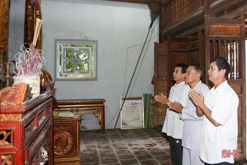 Tuong nho cong on to lon cua La Son phu tu Nguyen Thiep min - Ảnh hưởng của quê hương, gia đình và dòng họ đến La Sơn phu tử Nguyễn Thiếp