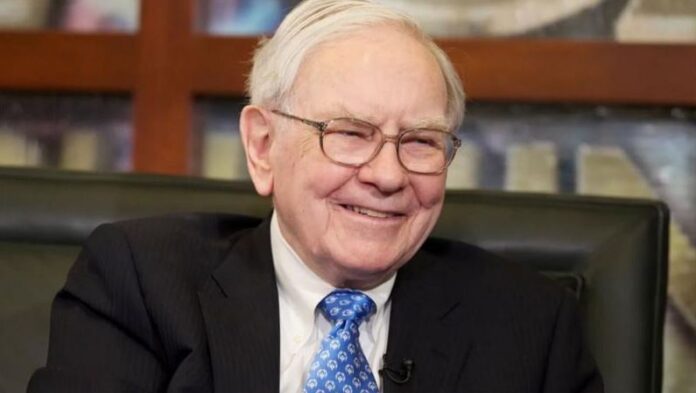 Tỷ phú Warren Buffett gợi ý 6 cuốn sách giúp bạn sáng suốt hơn