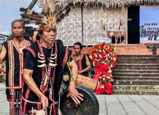 Giữ gìn bản sắc văn hóa Cơ Tu trước làn sóng đô thị hóa Giữ gìn bản sắc văn hóa Cơ Tu trước làn sóng đô thị hóa