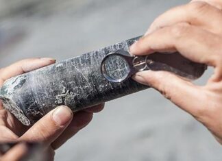 Khai thác đất hiếm ở Việt Nam, băn khoăn bài toán công nghệ
