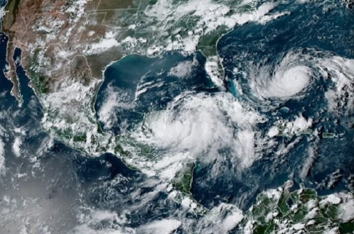 Bão nhiệt đới cấp cực kỳ nguy hiểm Lidia hướng vào Mexico
