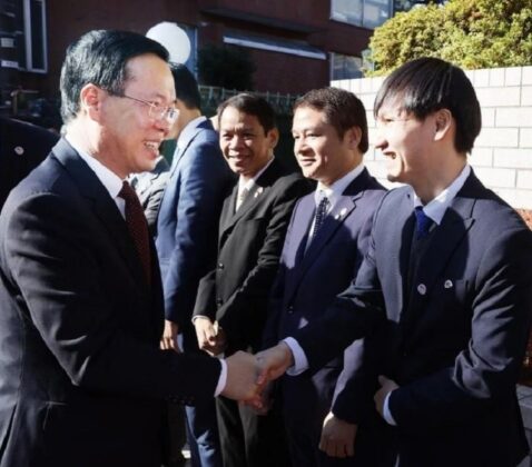 1 min 41 478x420 - Chủ tịch nước Võ Văn Thưởng thăm Đại sứ quán Việt Nam tại Nhật Bản