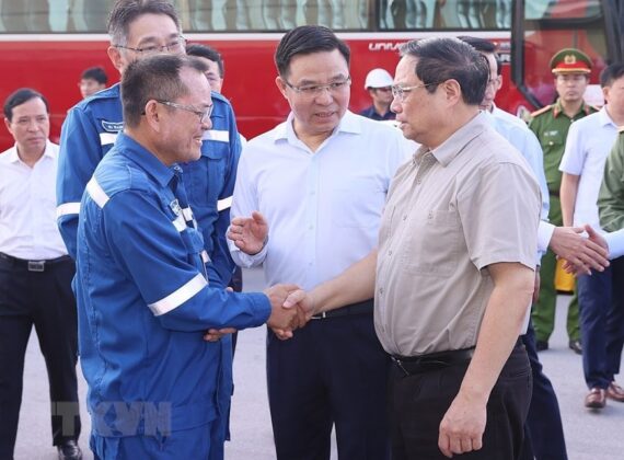 2 min 17 570x420 - Thủ tướng kiểm tra dự án trọng điểm tại Khu Kinh tế Nghi Sơn