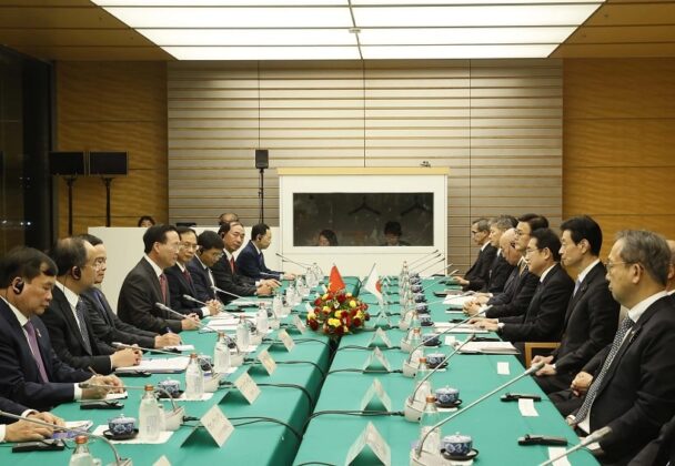 4 4 min 1 608x420 - Chủ tịch nước Võ Văn Thưởng hội đàm và gặp gỡ báo chí với Thủ tướng Nhật Bản Kishida Fumio