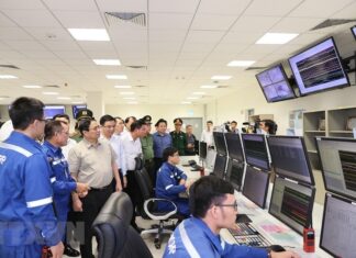 Thủ tướng kiểm tra dự án trọng điểm tại Khu Kinh tế Nghi Sơn