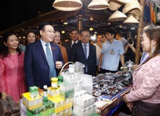 Chủ tịch Quốc hội dự Festival Bảo tồn và Phát triển Làng nghề Việt Nam