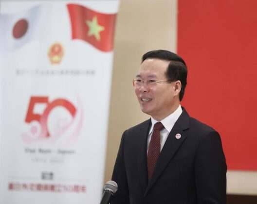 6 min 39 528x420 - Chủ tịch nước Võ Văn Thưởng thăm Đại sứ quán Việt Nam tại Nhật Bản