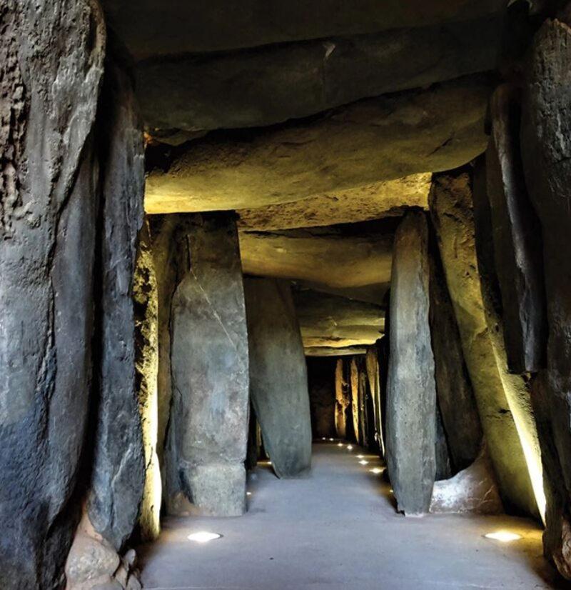Bi an mo da 3 min 800x826 - Bí ẩn mộ đá 5.000 năm tuổi ví như Stonehenge trong lòng đất ở Tây Ban Nha