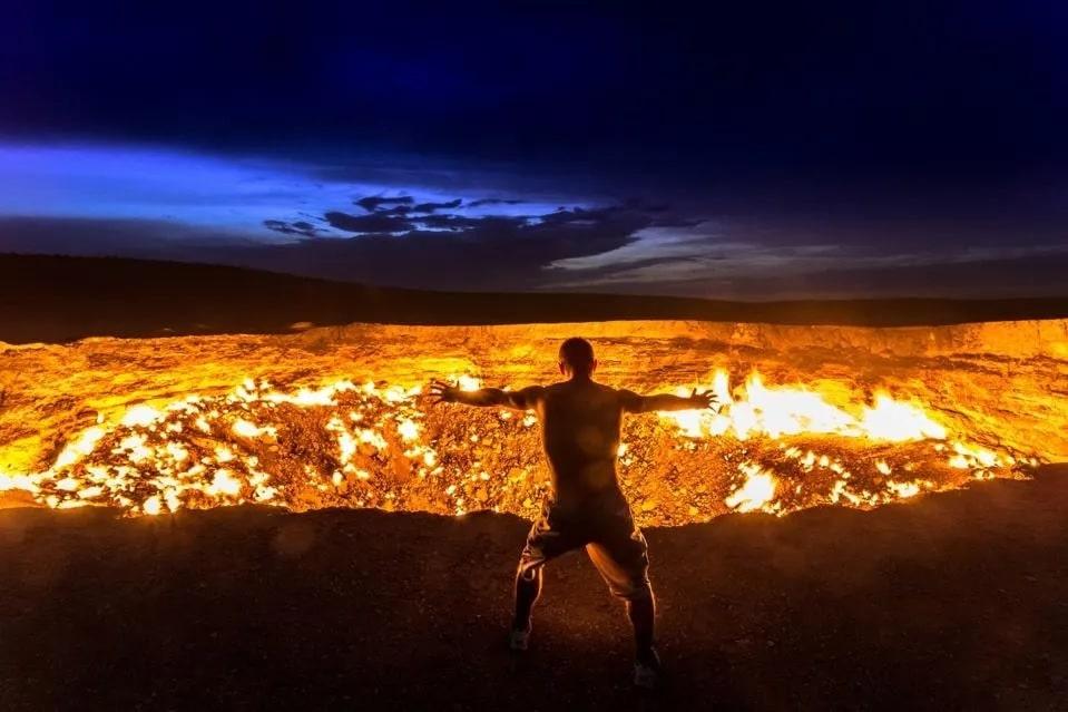 Canh cong Dia nguc 2 min - Bí ẩn về 'Cánh cổng Địa ngục' cháy liên tục hàng chục năm qua ở Turkmenistan
