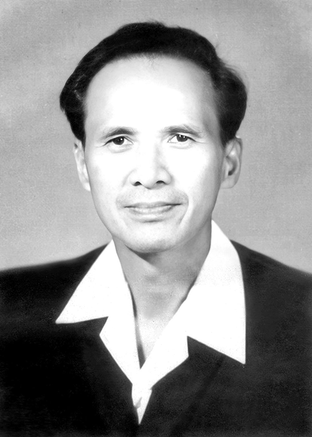 Nha tho Nong Quoc Chan 1923 2002 min - Một nhân cách, một tài năng có nhiều cống hiến - Tác giả: Hoàng Quảng Uyên