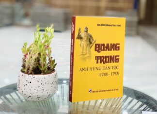 Xuất bản cuốn sách “Quang Trung – Anh hùng dân tộc (1788-1792)” Xuất bản cuốn sách “Quang Trung - Anh hùng dân tộc (1788-1792)”