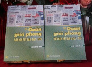 Ra mắt cuốn sách Báo Quân giải phóng Miền Nam Việt Nam (1963-1975) Ra mắt cuốn sách Báo Quân giải phóng Miền Nam Việt Nam (1963-1975)