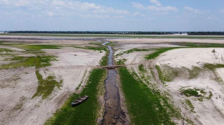 Song Amazon tro can day min - Sông Amazon trơ cạn đáy do tình trạng biến đổi khí hậu nghiêm trọng