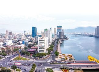 Xây dựng TP Đà Nẵng trở thành một trong những trung tâm KTXH lớn của cả nước và khu vực Đông Nam Á Xây dựng TP Đà Nẵng trở thành một trong những trung tâm KTXH lớn của cả nước và khu vực Đông Nam Á