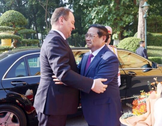 1 min 24 540x420 - Thủ tướng Phạm Minh Chính đón và hội đàm với Thủ tướng Belarus