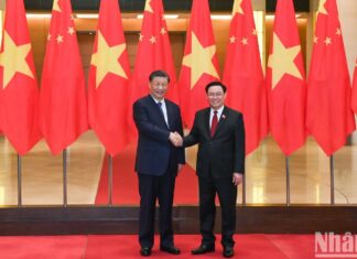 Chủ tịch Quốc hội Vương Đình Huệ hội kiến Tổng Bí thư, Chủ tịch Trung Quốc Tập Cận Bình