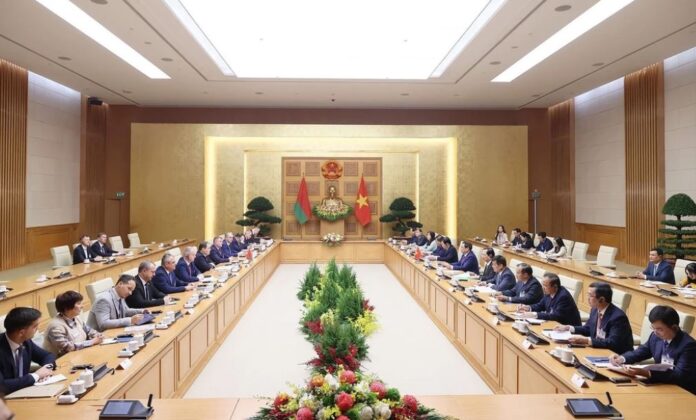 12 min 4 696x420 - Thủ tướng Phạm Minh Chính đón và hội đàm với Thủ tướng Belarus