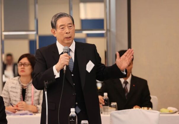 4 min 51 604x420 - Thủ tướng làm việc với các DN Nhật Bản, tiếp Chủ tịch Tập đoàn Mitsubishi UFJ