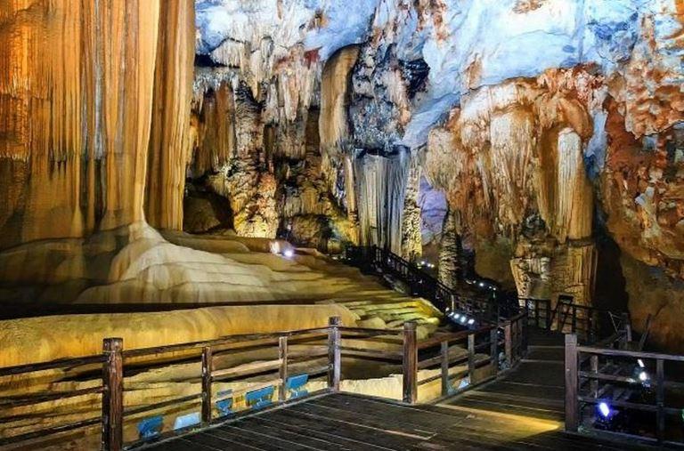 4 min 63 - Khám phá vẻ đẹp của các hang động Điện Biên
