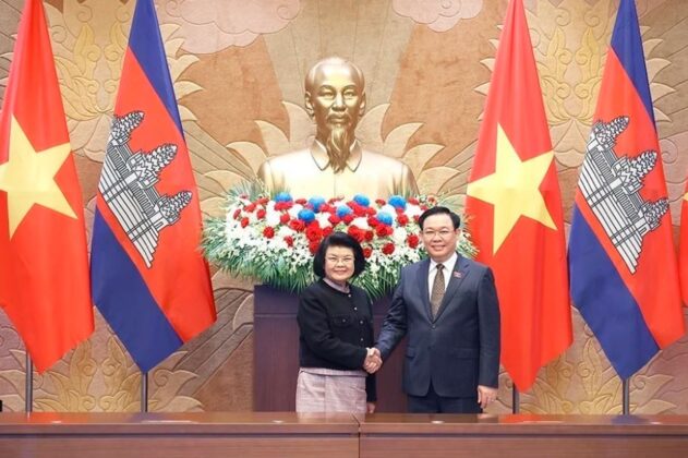 5 min 1 631x420 - Chủ tịch Quốc hội Vương Đình Huệ đón, hội đàm với Chủ tịch Quốc hội Campuchia