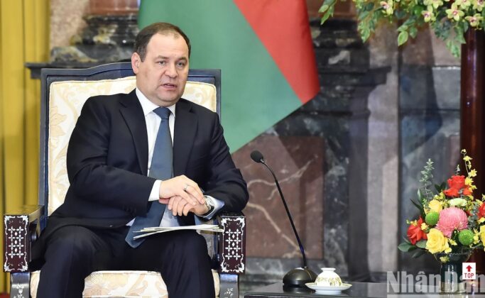 5 min 28 683x420 - Chủ tịch nước Võ Văn Thưởng tiếp Thủ tướng Cộng hòa Belarus Roman Golovchenko