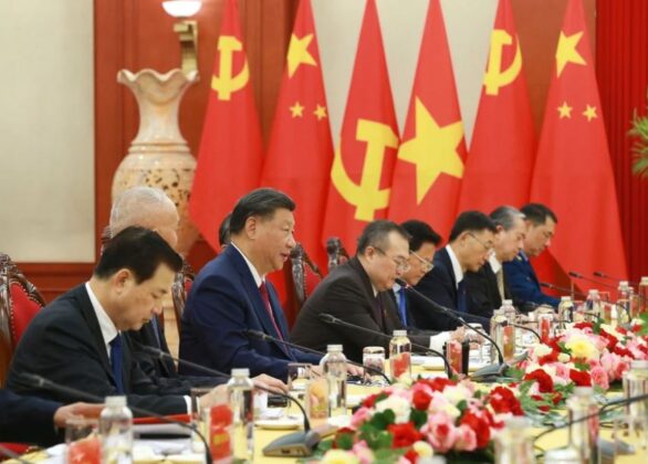 5 min 43 586x420 - Tổng Bí thư Nguyễn Phú Trọng hội đàm với Tổng Bí thư, Chủ tịch nước Trung Quốc
