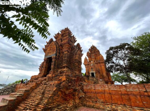6 min 30 570x420 - Tháp Po Klong Garai, nghệ thuật kiến trúc đỉnh cao của người Chăm Ninh Thuận