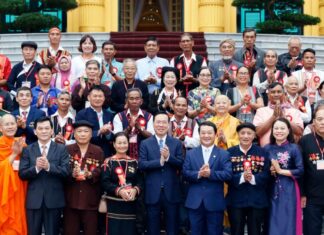 Chủ tịch nước gặp mặt Đại biểu người có uy tín trong đồng bào dân tộc thiểu số