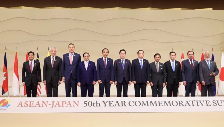 8 min 34 739x420 - Thủ tướng dự khai mạc Hội nghị Cấp cao kỷ niệm 50 năm quan hệ ASEAN-Nhật Bản