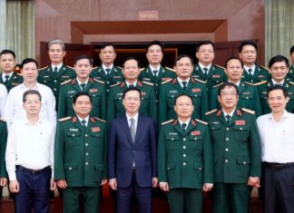 Chủ tịch nước Võ Văn Thưởng thăm và làm việc tại Bộ Tư lệnh Quân khu 5 Chủ tịch nước Võ Văn Thưởng thăm và làm việc tại Bộ Tư lệnh Quân khu 5