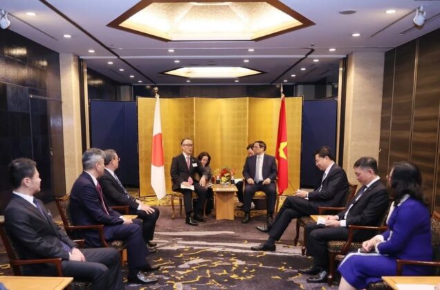 9 min 1 1 636x420 - Thủ tướng làm việc với các DN Nhật Bản, tiếp Chủ tịch Tập đoàn Mitsubishi UFJ