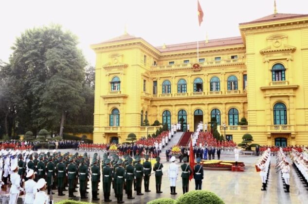 9 min 20 633x420 - Lễ đón Tổng Bí thư, Chủ tịch nước Trung Quốc thăm cấp Nhà nước tới Việt Nam