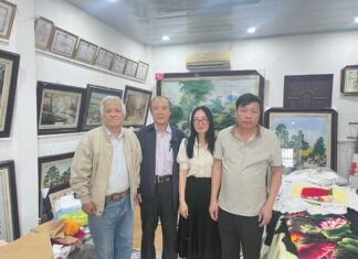 Ghé thăm quê hương ông tổ nghề thêu Lê Công Hành – Tác giả: Giáo sư Ngụy Hữu Tâm Ghé thăm quê hương ông tổ nghề thêu Lê Công Hành - Tác giả: Giáo sư Ngụy Hữu Tâm