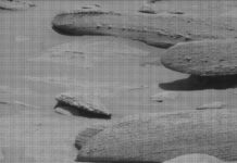 NASA phát hiện tảng đá giống xương khổng lồ trên sao Hỏa