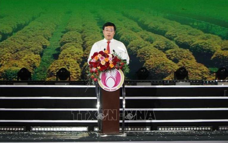 Bí thư Tỉnh ủy Đồng Tháp Lê Quốc Phong phát biểu khai mạc Festival Hoa - Kiểng Sa Đéc lần thứ nhất.
