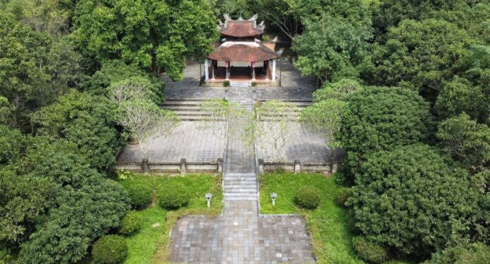 Hải Thượng Lãn Ông Lê Hữu Trác: 300 năm nhìn lại - Tác giả: ThS Nguyễn Quỳnh Anh