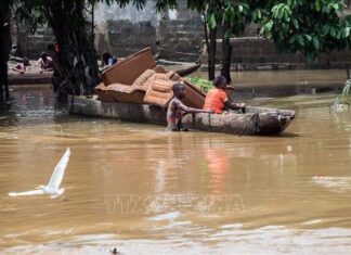 Nhiều người chết và mất tích do lũ lụt tại Nam Phi, CH Congo