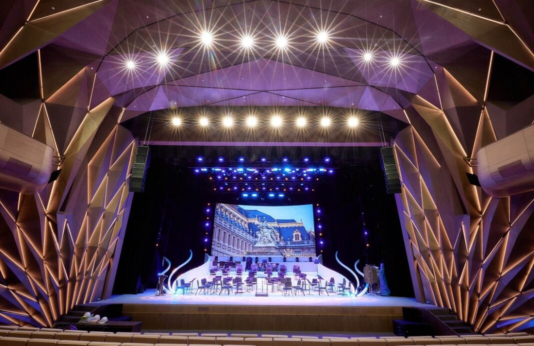 Nhà hát Hồ Gươm vào Top 10 nhà hát opera tuyệt vời nhất thế giới